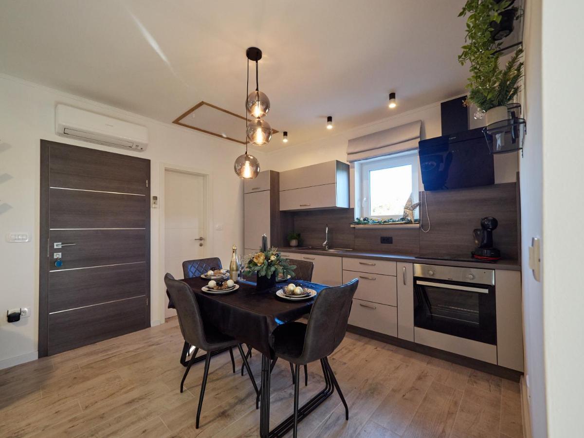 New Apartment Vivano V I D With Amazing View Zambratija  Esterno foto